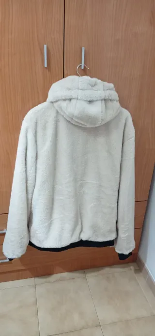 Chaqueta para hombres tiene doble caras