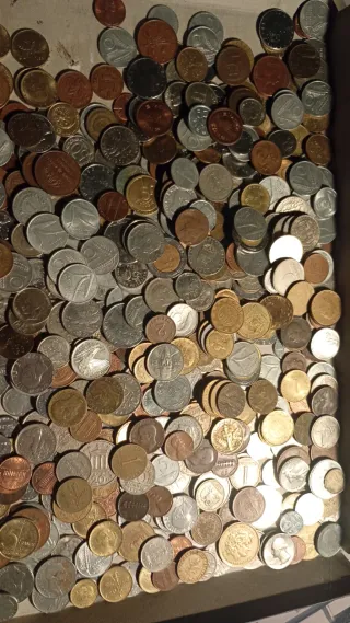 Lotto monete miste Italia e Mondo 3 kg