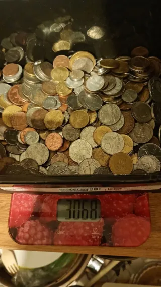 Lotto monete miste Italia e Mondo 3 kg