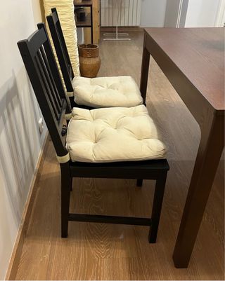 Mesa comedor IKEA con banco y 2 sillas