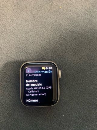 Apple Watch SE (Gen 2) 40mm Starlight