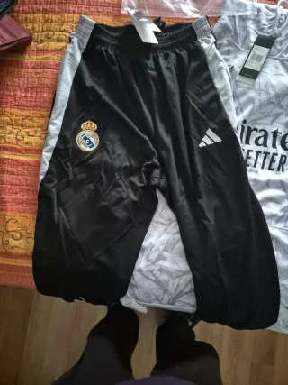 Pantalón y Sudadera Real Madrid Adidas XL