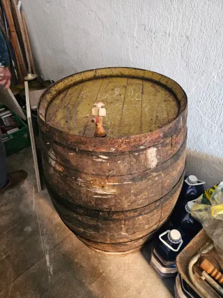 Barril de vino de madera