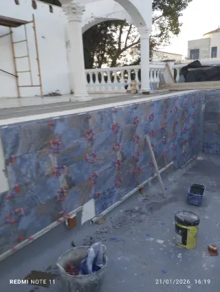 Reforma casas re junto a la piscinas