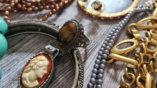 Lotto bijoux vintage e moderni