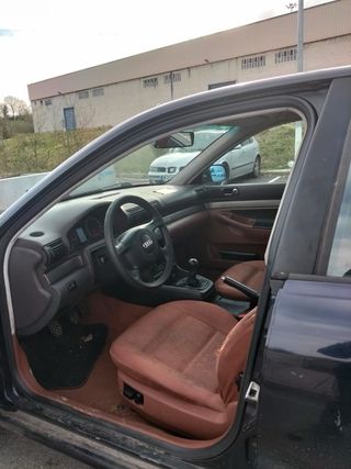 Audi A4 quattro 1999