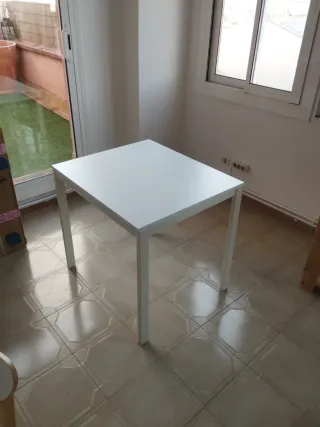 Mesa extensible blanca