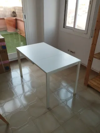 Mesa extensible blanca