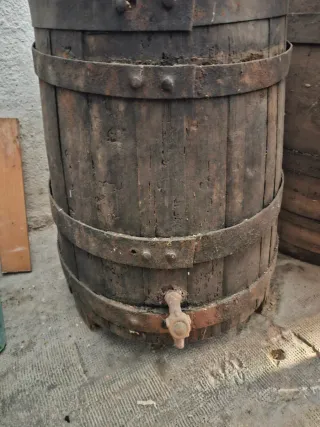 Barril de vino de madera
