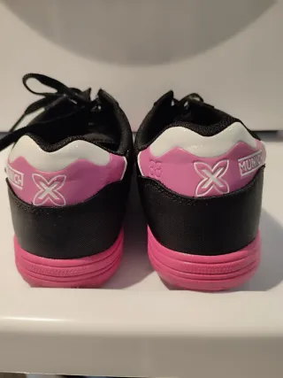 Zapatillas Munich Mujer Negras y Rosas