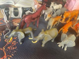 Lotto animali giocattolo N.17