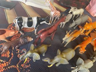 Lotto animali giocattolo N.17