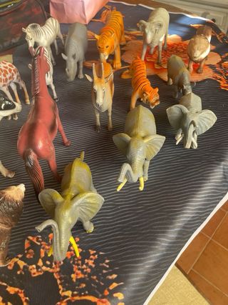 Lotto animali giocattolo N.17