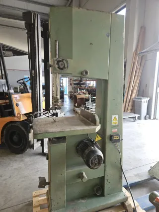 MAQUINARIA CARPINTERIA