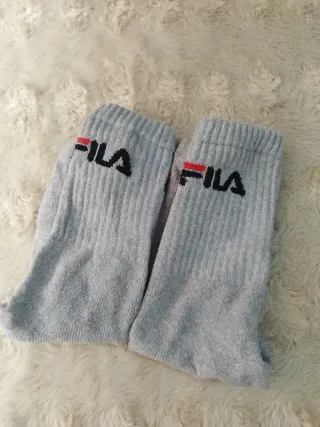 Camiseta Levi's Negra con Raya Roja