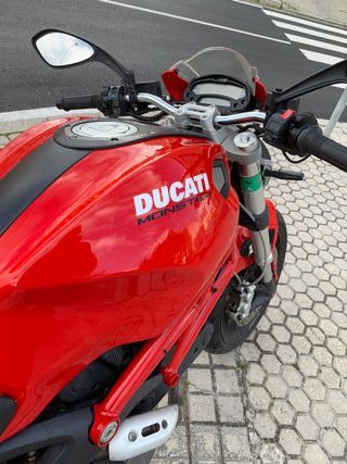 Ducati Monster 696+ Limitada A2