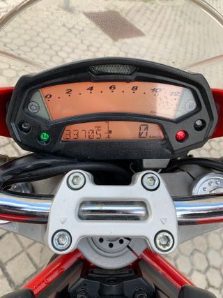 Ducati Monster 696+ Limitada A2