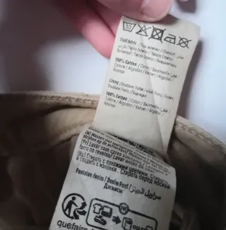 Pantalón cargo beige