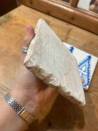 Dos azulejos catalanes antiguos estilo gótico