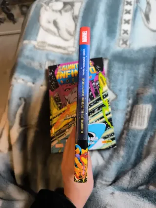 EL GUANTELETE DEL INFINITO: HEROES MARVEL