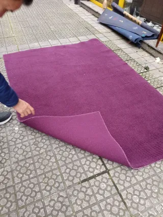 Alfombra morada