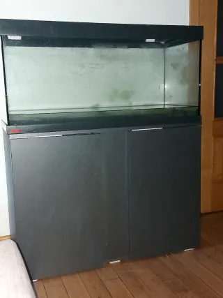 Acuario Eheim 180L