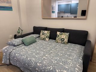 Sofá Cama Ikea 3 Plazas + Mesas y Sillas