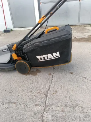Cortacésped Eléctrico Titan 1700W