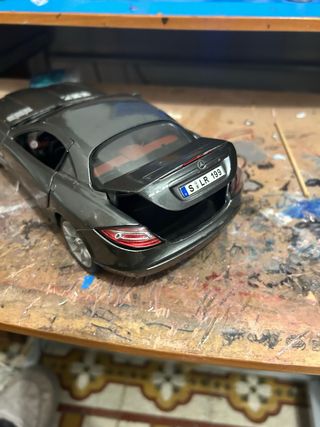 Mercedes-Benz SLR McLaren 1:18