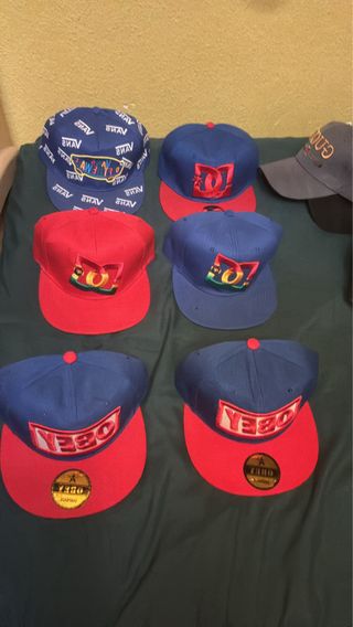 Gorras DC. Vans. Obey