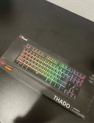 Teclado Trust GX833 Thado Gamer TKL QWERTY