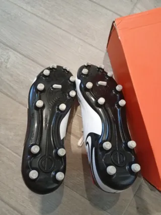 Nike Jr Legend 10 Club Botas Fútbol Blancas