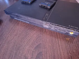 Consola PS2 + 2 Mandos + 2 Tarjetas Memoria + 3 ju