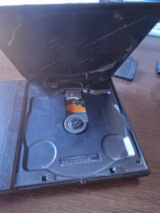 Consola PS2 + 2 Mandos + 2 Tarjetas Memoria + 3 ju