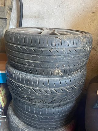 Ruedas con llantas 205/40Z R17