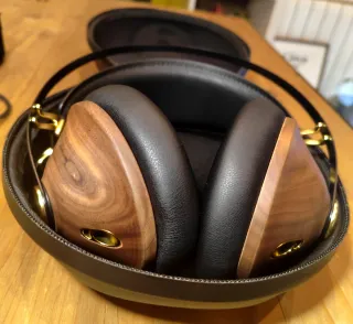 Auriculares Meze 99 Classics V2