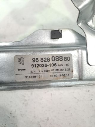 ELEVALUNAS DELANTERO DERECHO PEUGEOT 3008 (5)