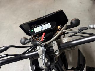 Moto Rieju Supermotard Negra