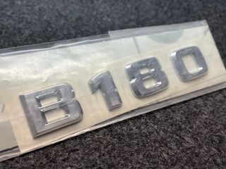 Anagrama Mercedes-Benz B180