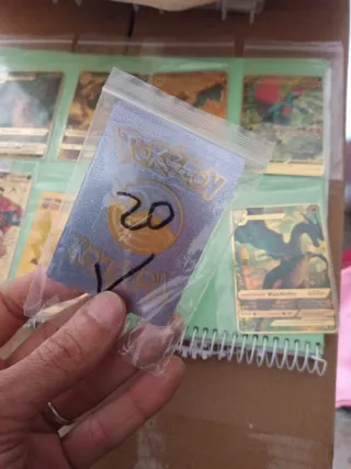 Cartas Pokémon Charizard Doradas