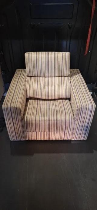 Butaca con cabezal reclinable y deslizante