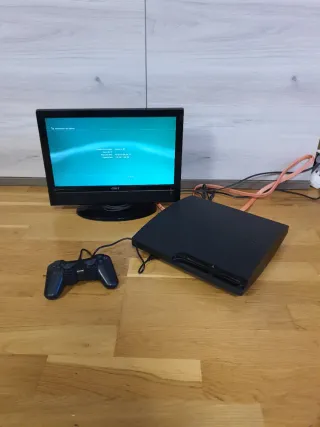 Consola PS3 150GB + 2 Mandos