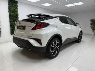 TOYOTA C-HR 125H Advance desde 325€/mes*