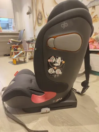 Silla coche marca gb con Isofix universal