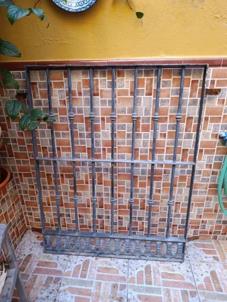 Reja de hierro macizo 120x90