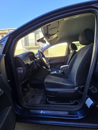 Ford Focus C-MAX Ghia 2004