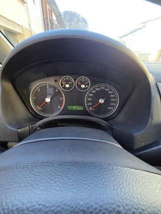 Ford Focus C-MAX Ghia 2004