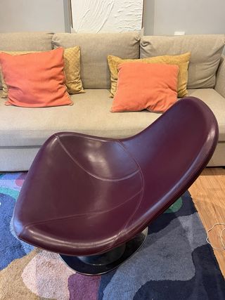 Butaca Giratoria Piel Negra/Morada Ikea