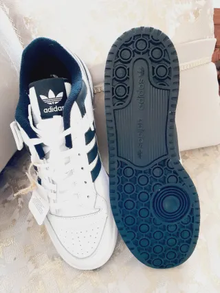 Adidas Forum Blancas y Negras