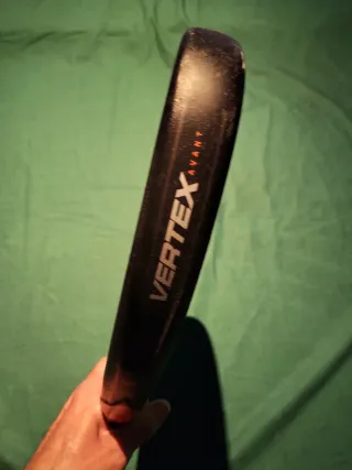 Pala Bullpadel Vertex 02 + funda